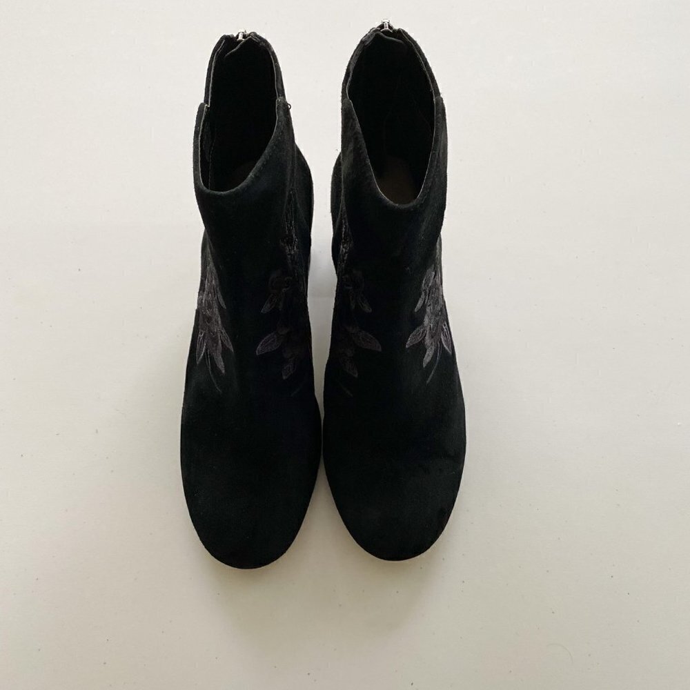 Lord & Taylor Womens Black 424 Fifth Floral Ankle Zipper Boots Size 6.5 Medium - Picture 4 of 9